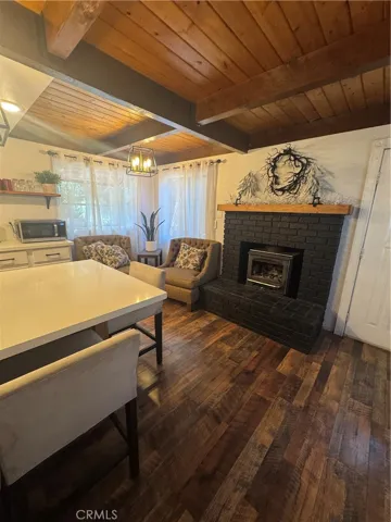 467 Boothe Lane, Crestline, California 92325