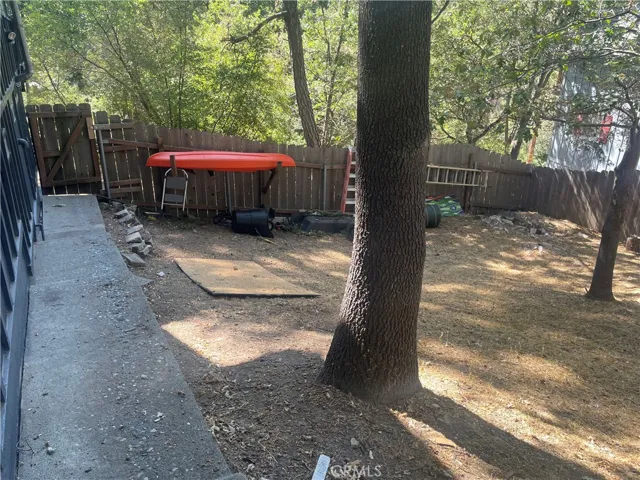 467 Boothe Lane, Crestline, California 92325