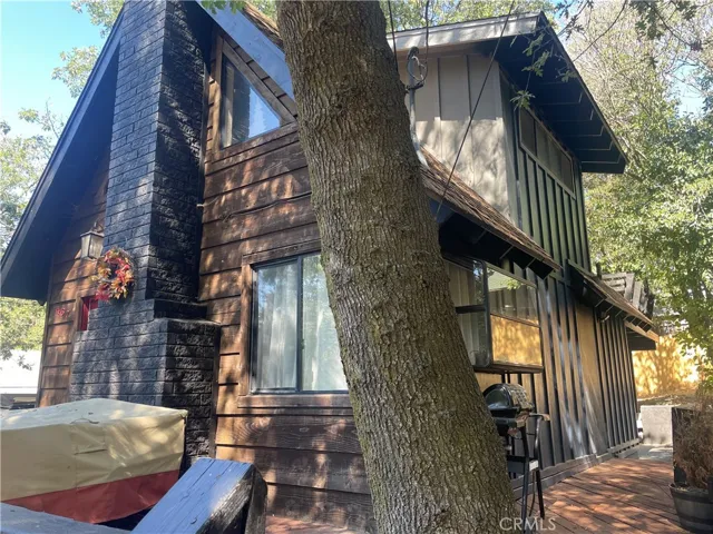 467 Boothe Lane, Crestline, California 92325