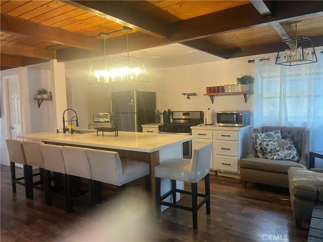 467 Boothe Lane, Crestline, California 92325