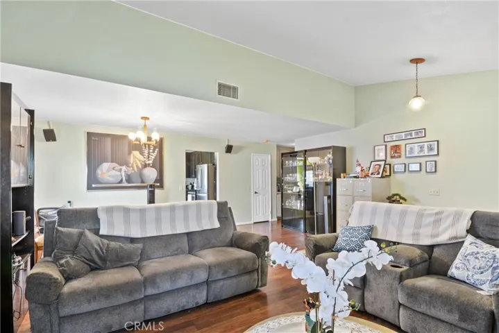 8795 Frankfort St., Fontana, California 92335