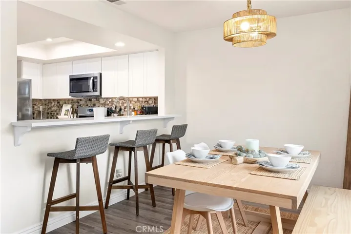 875 Buttercup Road, Carlsbad, California 92011
