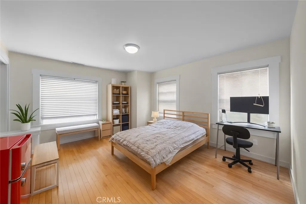 2251 Cambridge St., Los Angeles, California 90006 home-pic-4