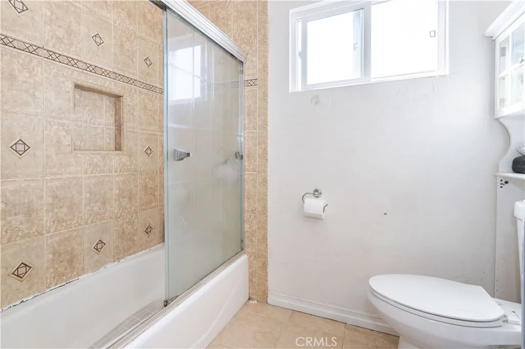 6411 6411 West Boulevard, Inglewood, California 90302 home-pic-18