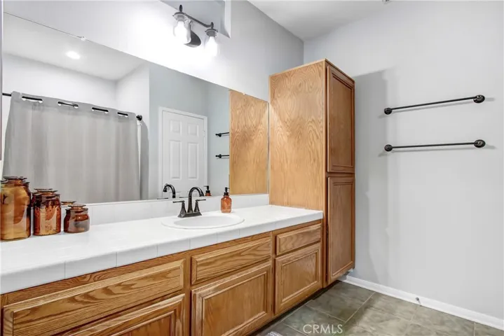 201 Chandler W, Highland, California 92346