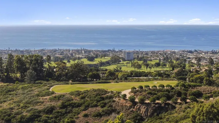 7151 Romero Loop, La Jolla, California 92037