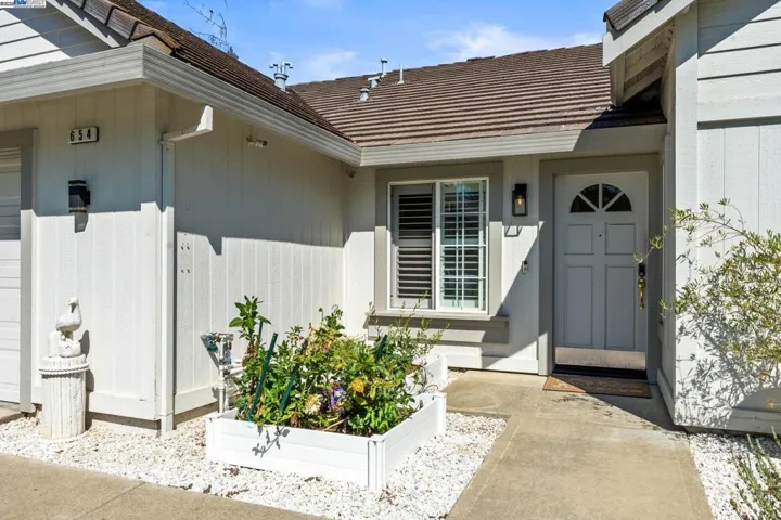 654 Daisyfield Dr, Livermore, California 94551