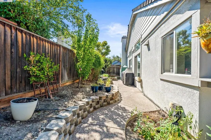 654 Daisyfield Dr, Livermore, California 94551