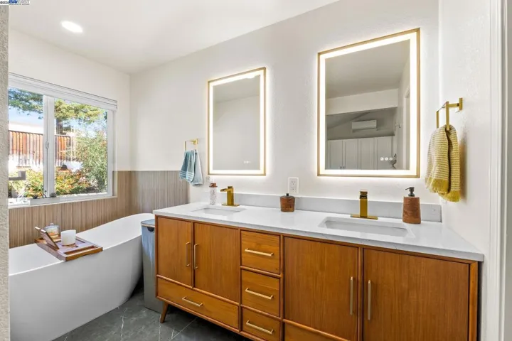 654 Daisyfield Dr, Livermore, California 94551