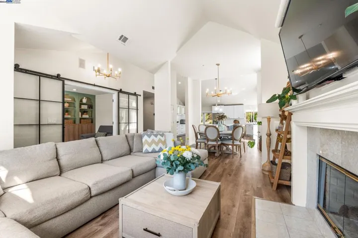 654 Daisyfield Dr, Livermore, California 94551