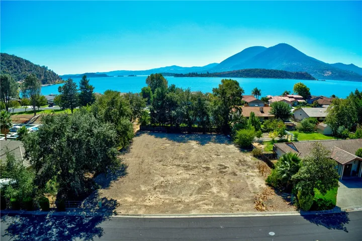 8541 Paradise Valley Boulevard, Lucerne, California 95458