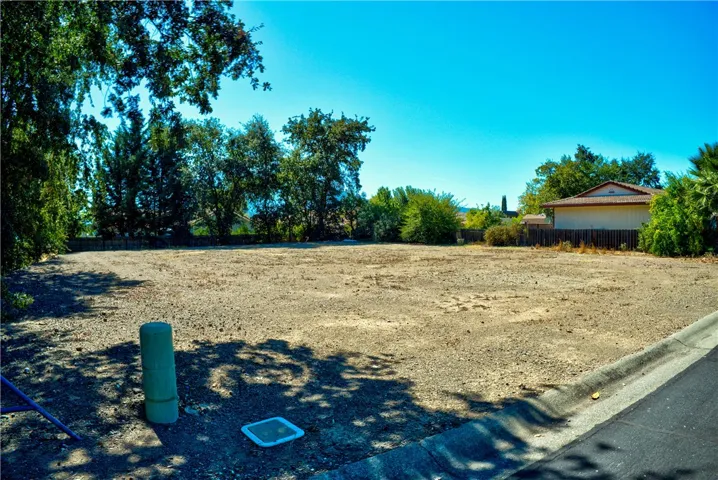 8541 Paradise Valley Boulevard, Lucerne, California 95458