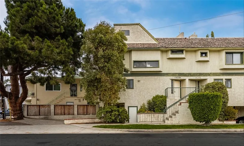 18204 Kingsdale, Redondo Beach, California 90278