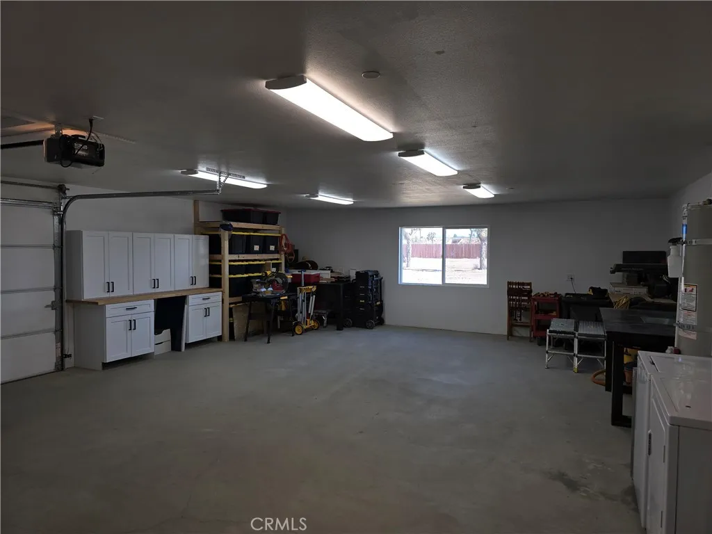 10783 Goss Road, Victorville, California 92392 home-pic-15