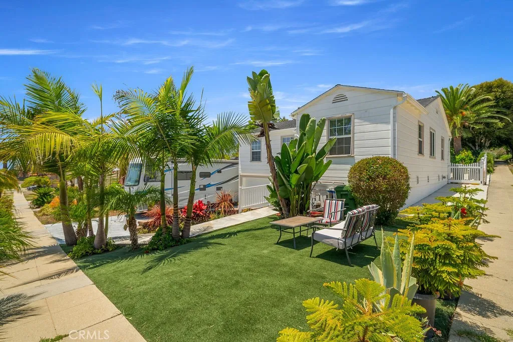 3703 S Patton Avenue, San Pedro, California 90731 home-pic-0