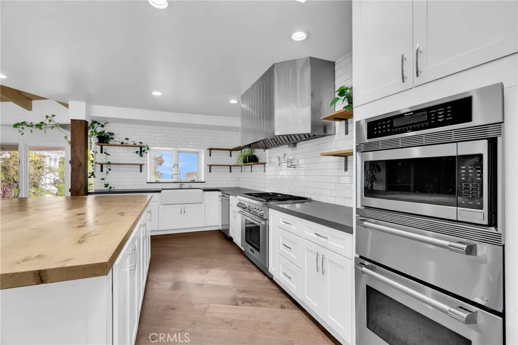 1133 Granvia Altamira, Palos Verdes Estates, California 90274 home-pic-16