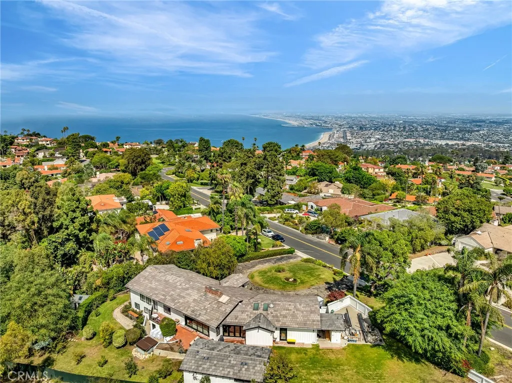1133 Granvia Altamira, Palos Verdes Estates, California 90274 home-pic-74