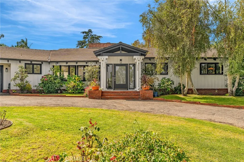 1133 Granvia Altamira, Palos Verdes Estates, California 90274 home-pic-1