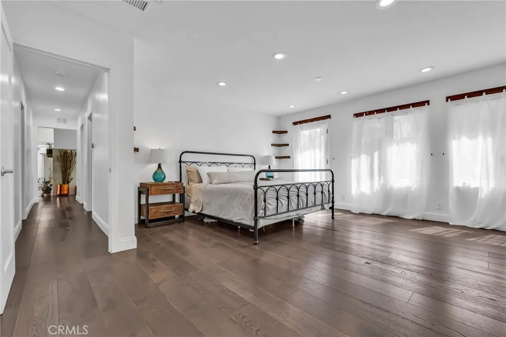 1133 Granvia Altamira, Palos Verdes Estates, California 90274 home-pic-32