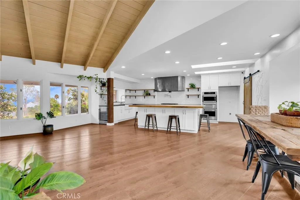 1133 Granvia Altamira, Palos Verdes Estates, California 90274 home-pic-22