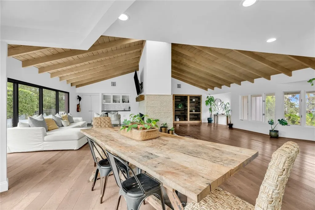 1133 Granvia Altamira, Palos Verdes Estates, California 90274 home-pic-26
