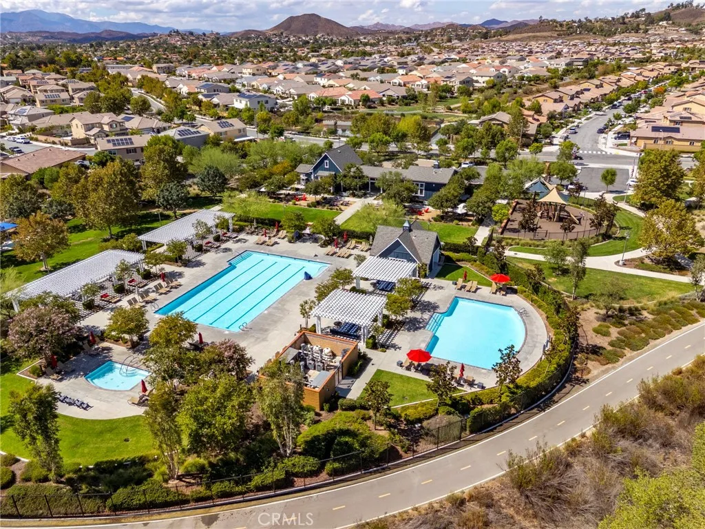 24312 Insignia Drive, Menifee, California 92584 home-pic-31