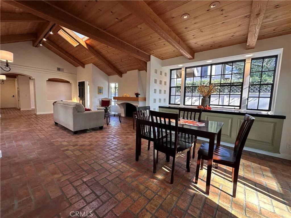 19 Willowgrove, Irvine, California 92604 home-pic-2
