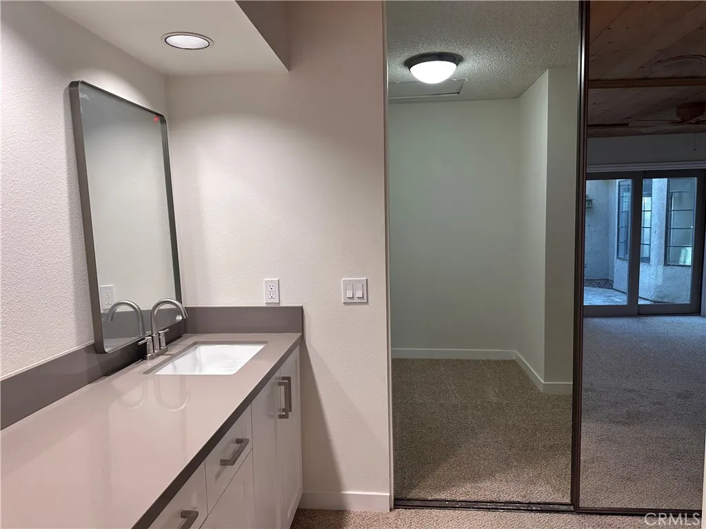 19 Willowgrove, Irvine, California 92604 home-pic-32