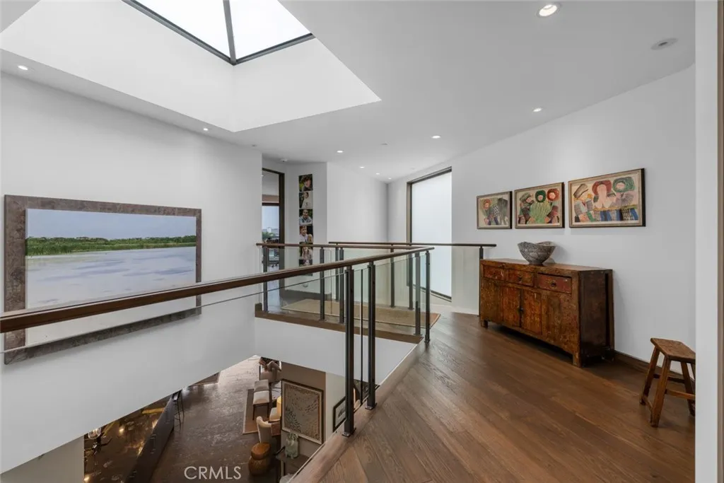 8 Beacon Bay, Newport Beach, California 92660 home-pic-27