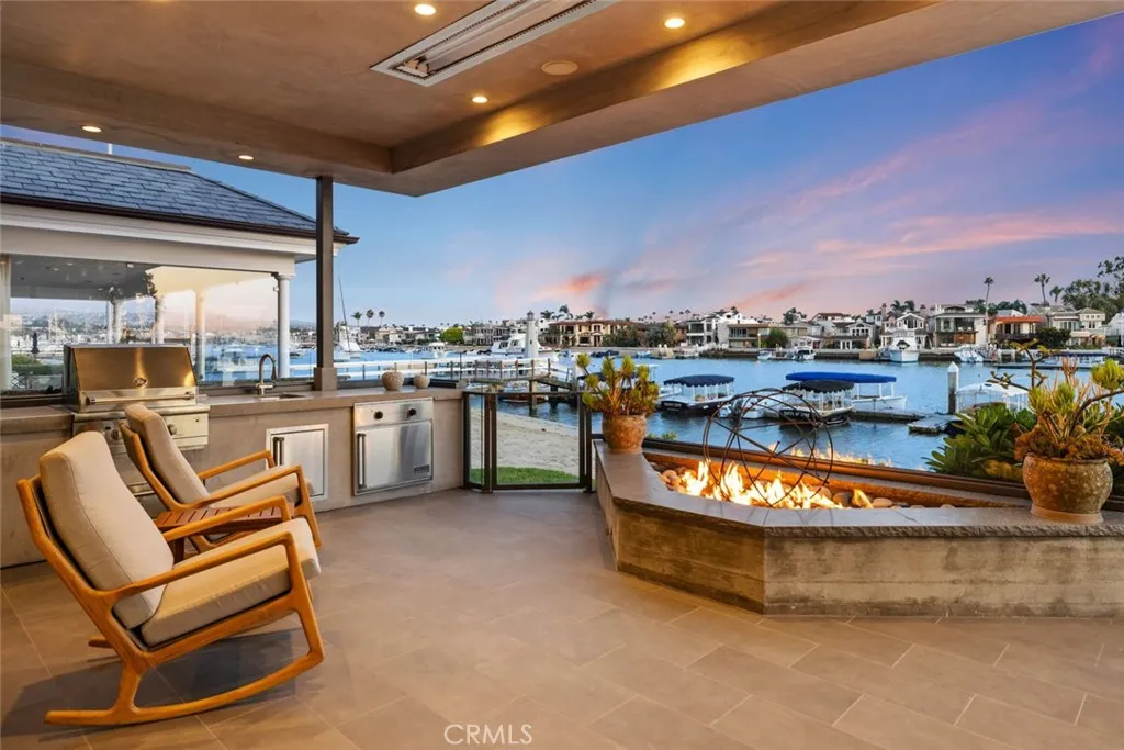 8 Beacon Bay, Newport Beach, California 92660 home-pic-15
