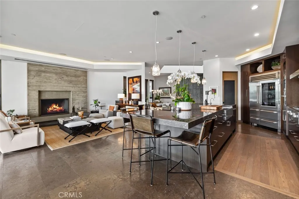 8 Beacon Bay, Newport Beach, California 92660 home-pic-12