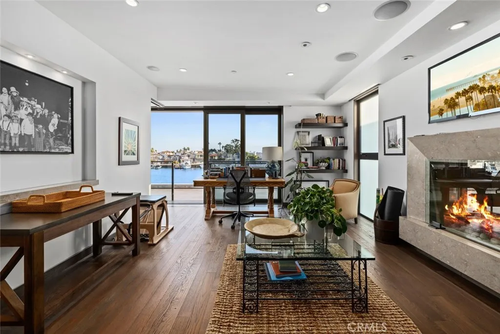 8 Beacon Bay, Newport Beach, California 92660 home-pic-29