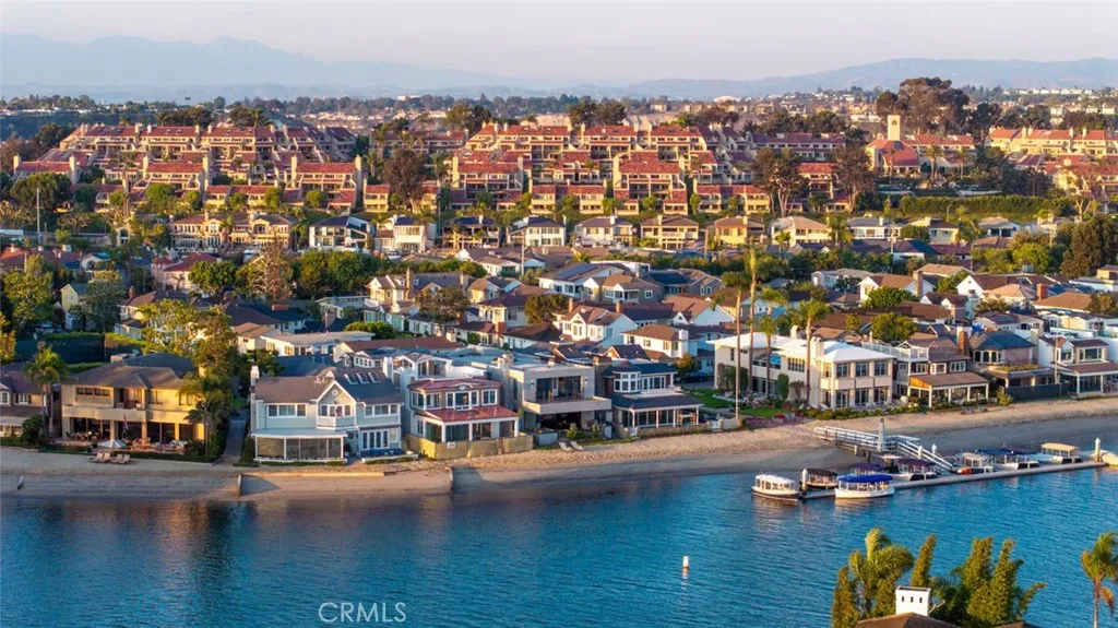 8 Beacon Bay, Newport Beach, California 92660 home-pic-19