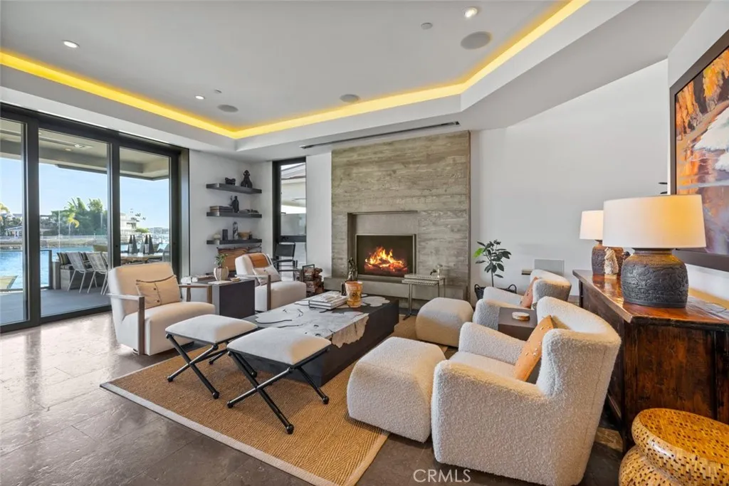 8 Beacon Bay, Newport Beach, California 92660 home-pic-7