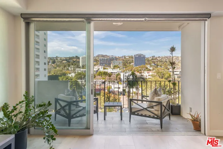 818 N Doheny Drive 607, West Hollywood, California 90069