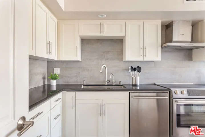 818 N Doheny Drive 607, West Hollywood, California 90069