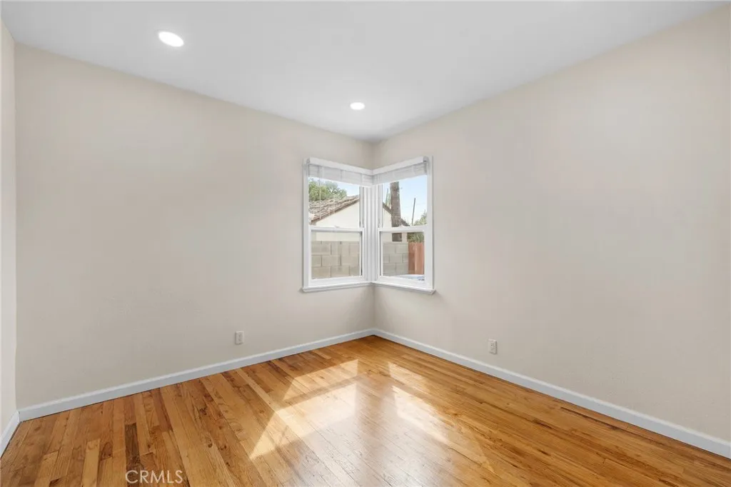 6413 Jamieson Avenue, Reseda, California 91335 home-pic-25