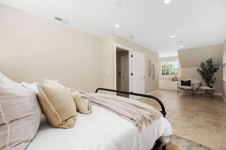2946 Crystal Ridge Road, Encinitas, California 92024