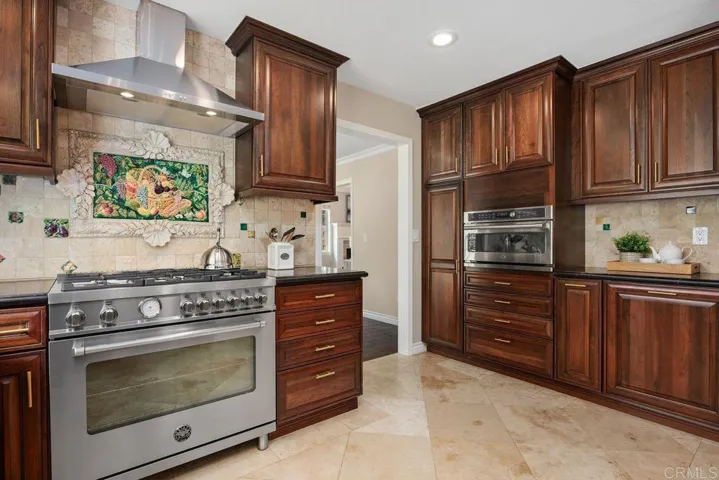 2946 Crystal Ridge Road, Encinitas, California 92024