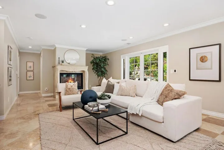 2946 Crystal Ridge Road, Encinitas, California 92024