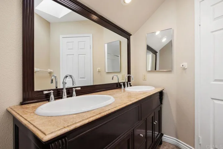 2946 Crystal Ridge Road, Encinitas, California 92024