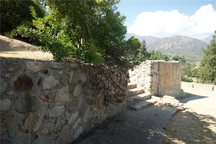 4064 Olive Knoll Place, Claremont, California 91711