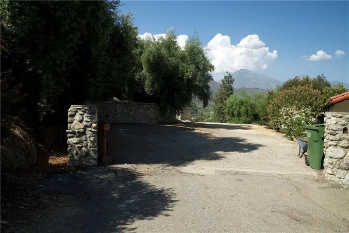 4064 Olive Knoll Place, Claremont, California 91711