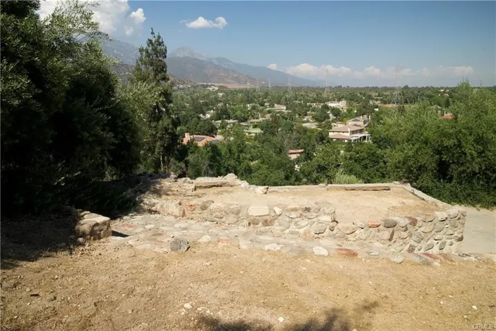 4064 Olive Knoll Place, Claremont, California 91711