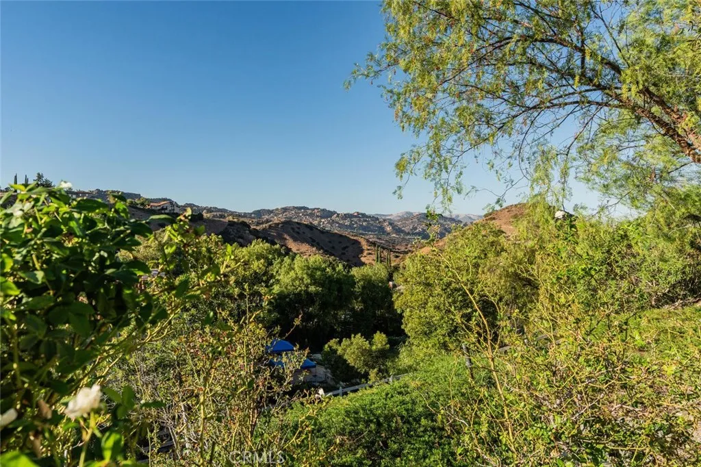 170 Dapplegray Road, Bell Canyon, California 91307 home-pic-50