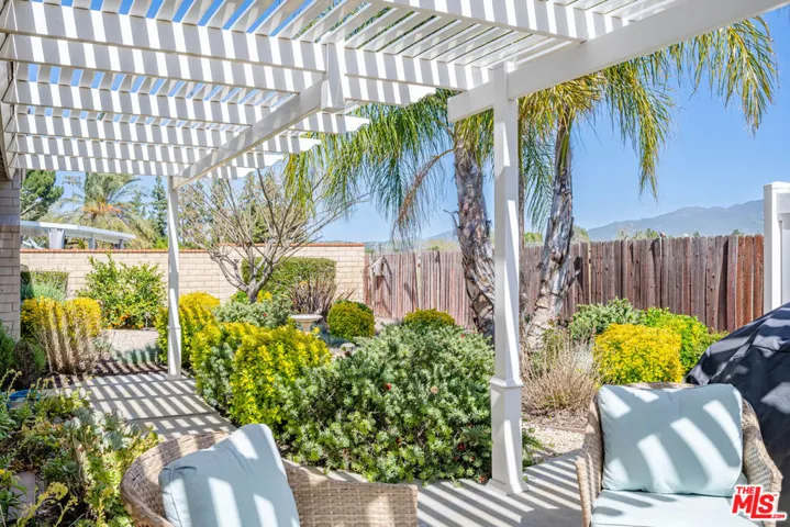 23236 Via Calisero, Valencia, California 91355