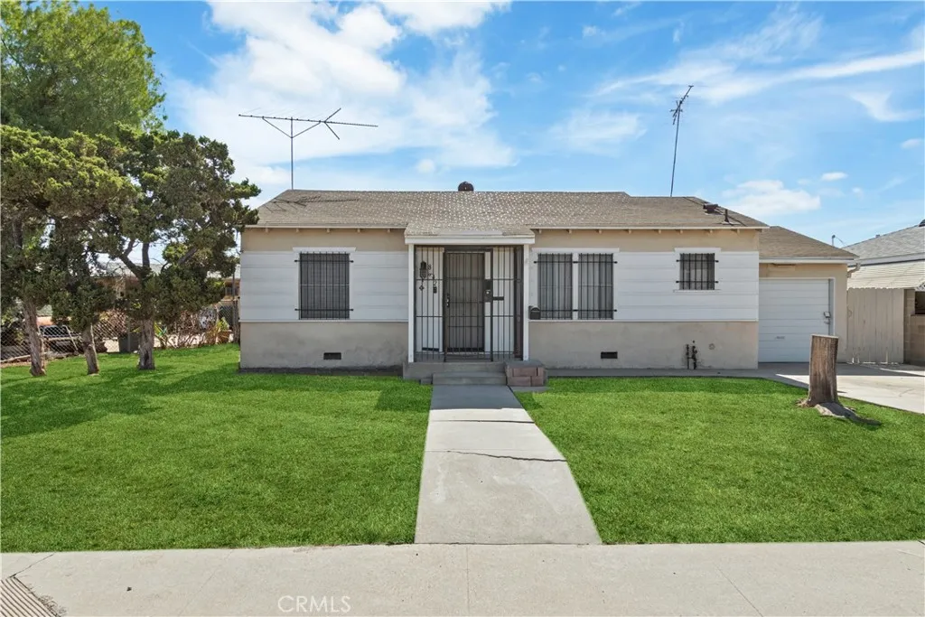 8942 Ilex, Sun Valley, California 91352 home-pic-0