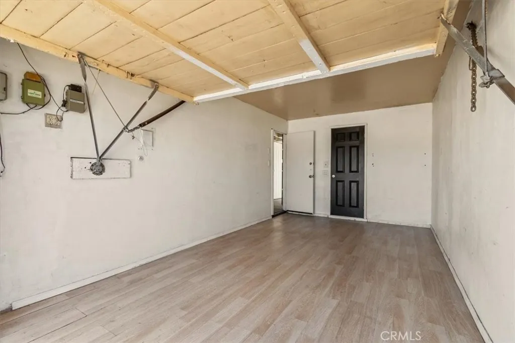 8942 Ilex, Sun Valley, California 91352 home-pic-3