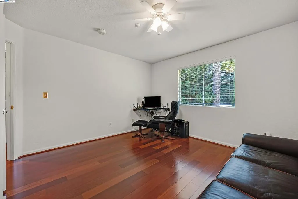 15 Creekside Dr, San Ramon, California 94583 home-pic-35