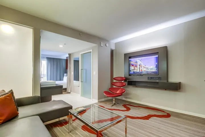 207 5th Ave 442, San Diego, California 92101
